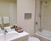 studio ensuite with bath